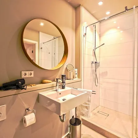 Schoenfelder * Düsseldorf