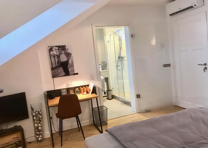 Schoenfelder * Düsseldorf