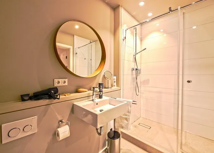 Schoenfelder * Düsseldorf