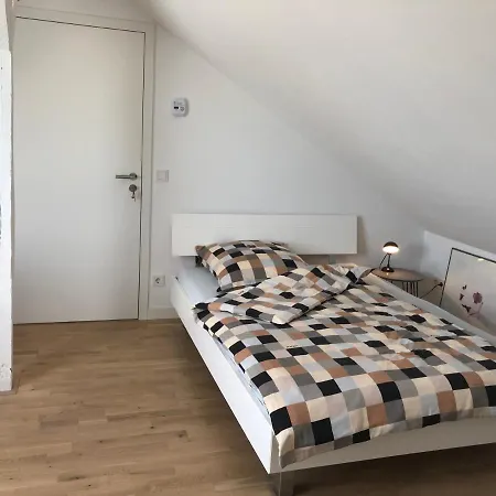 Schoenfelder * Dusseldorf
