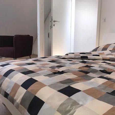 Schoenfelder Dusseldorf