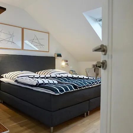 Schoenfelder Apartment