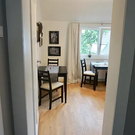 Schoenfelder Apartment