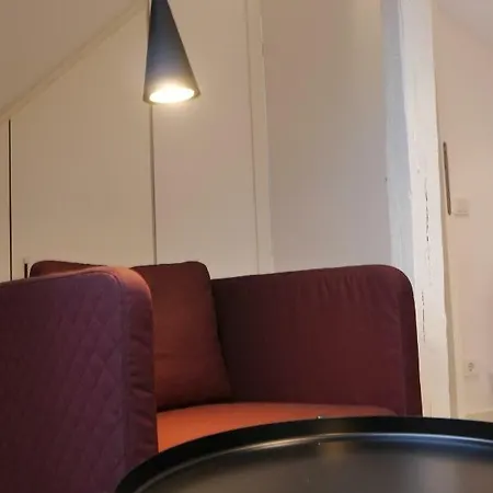 Schoenfelder * Dusseldorf