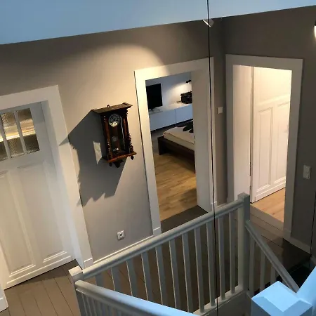 Schoenfelder Apartment