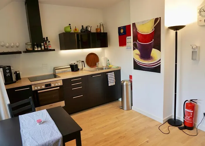 Schoenfelder * Düsseldorf