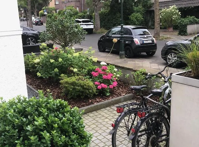 Schoenfelder * Düsseldorf