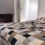 Schoenfelder Dusseldorf