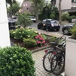 Schoenfelder * Dusseldorf