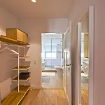 Schoenfelder Apartment